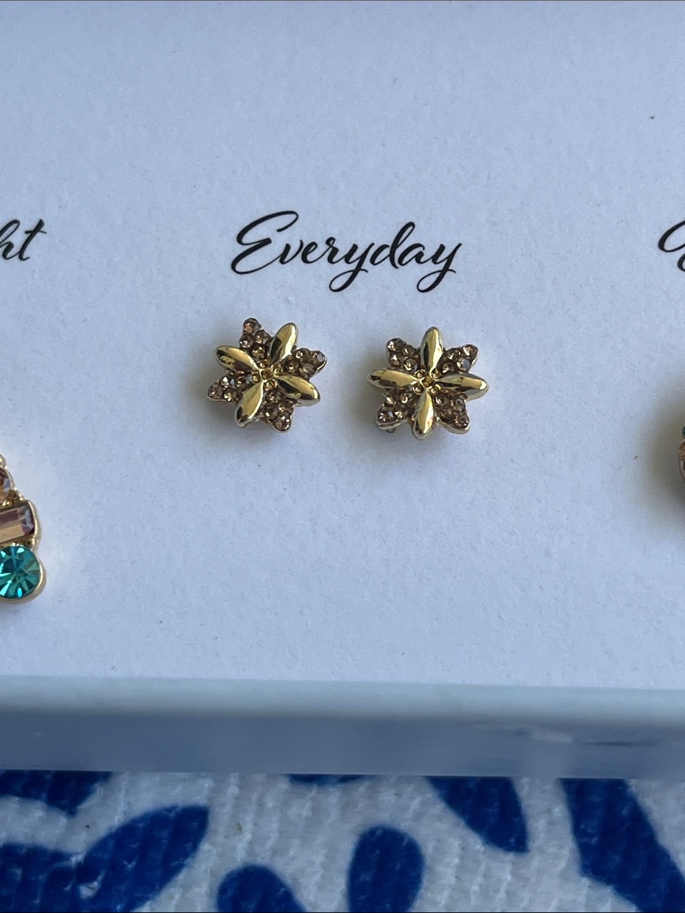 C&C California Gold Multi-Color Earring Set NIB - Picture 3 of 6
